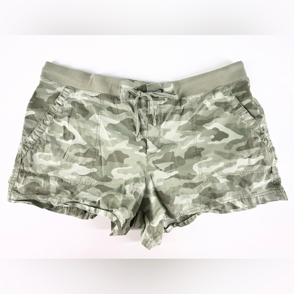 A.N.A. (A New Approach) Womens Plus Green Camouflage Pull On Midrise Shorts | 18